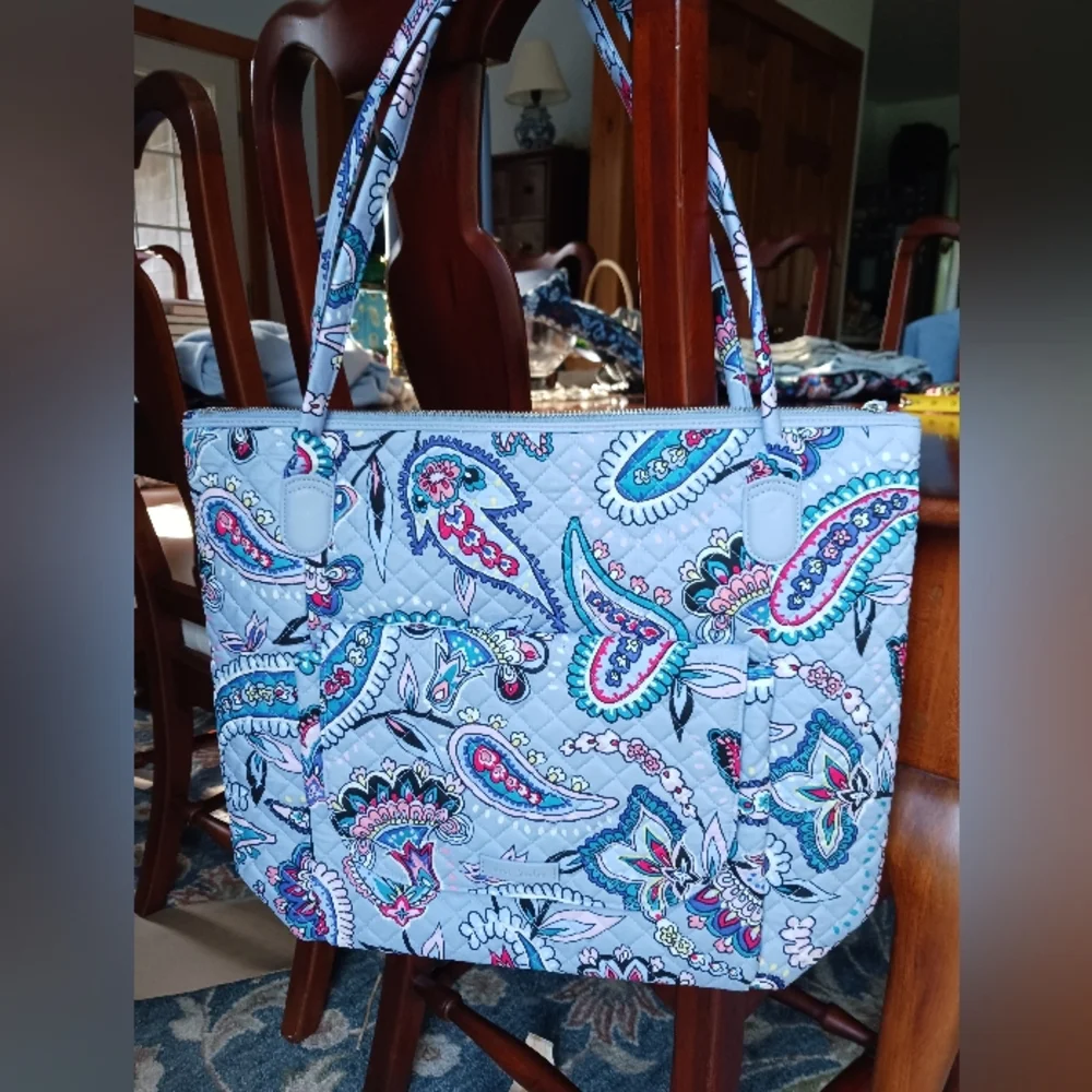 Vera Bradley "Makani Paisley" Carson North South Tote NWT - Picture 1 of 11